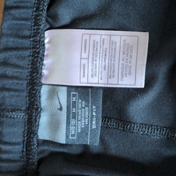 Nike Dri-Fit Black Leggings - Picture 4 of 7